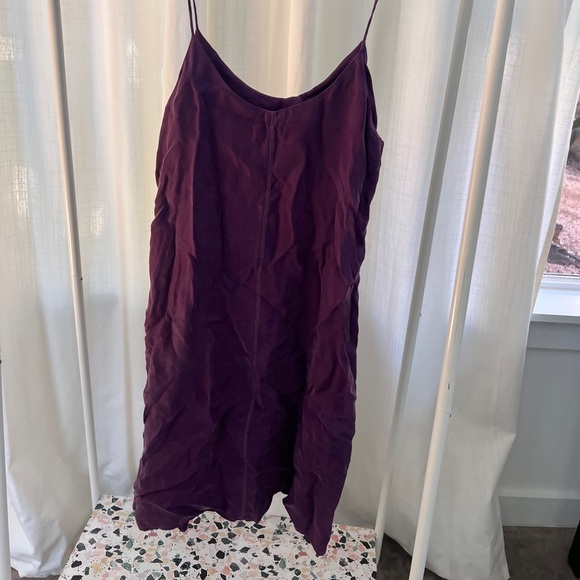 Purple knee length dress - Picture 3 of 7